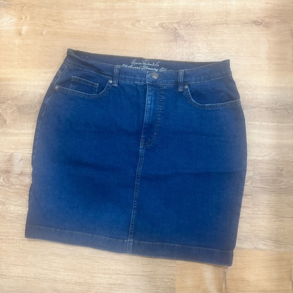 Gloria Vanderbilt Jean Skirt